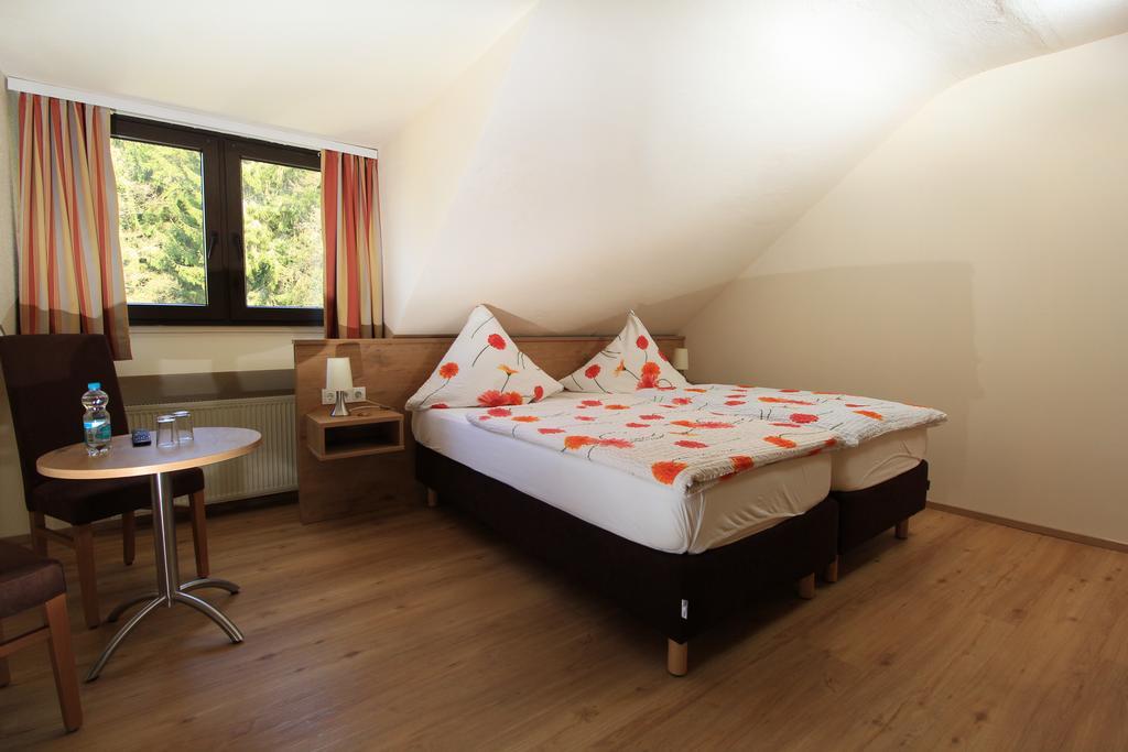 Waldhotel Albachmuehle Mit Albacher Stuben Wasserliesch Exterior foto