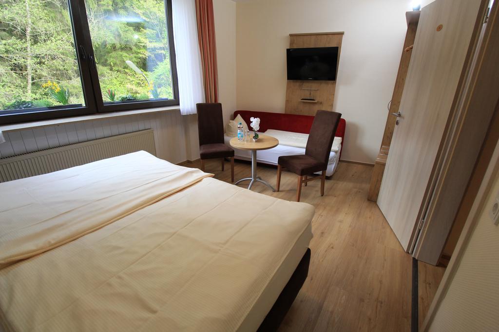 Waldhotel Albachmuehle Mit Albacher Stuben Wasserliesch Exterior foto